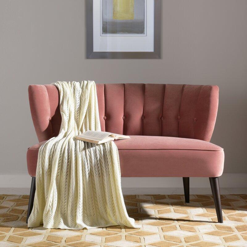 Sofa Tomoe Product vendor